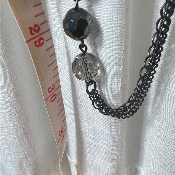 Elegant Black and Silver Beaded Necklace - Picture 4 of 7